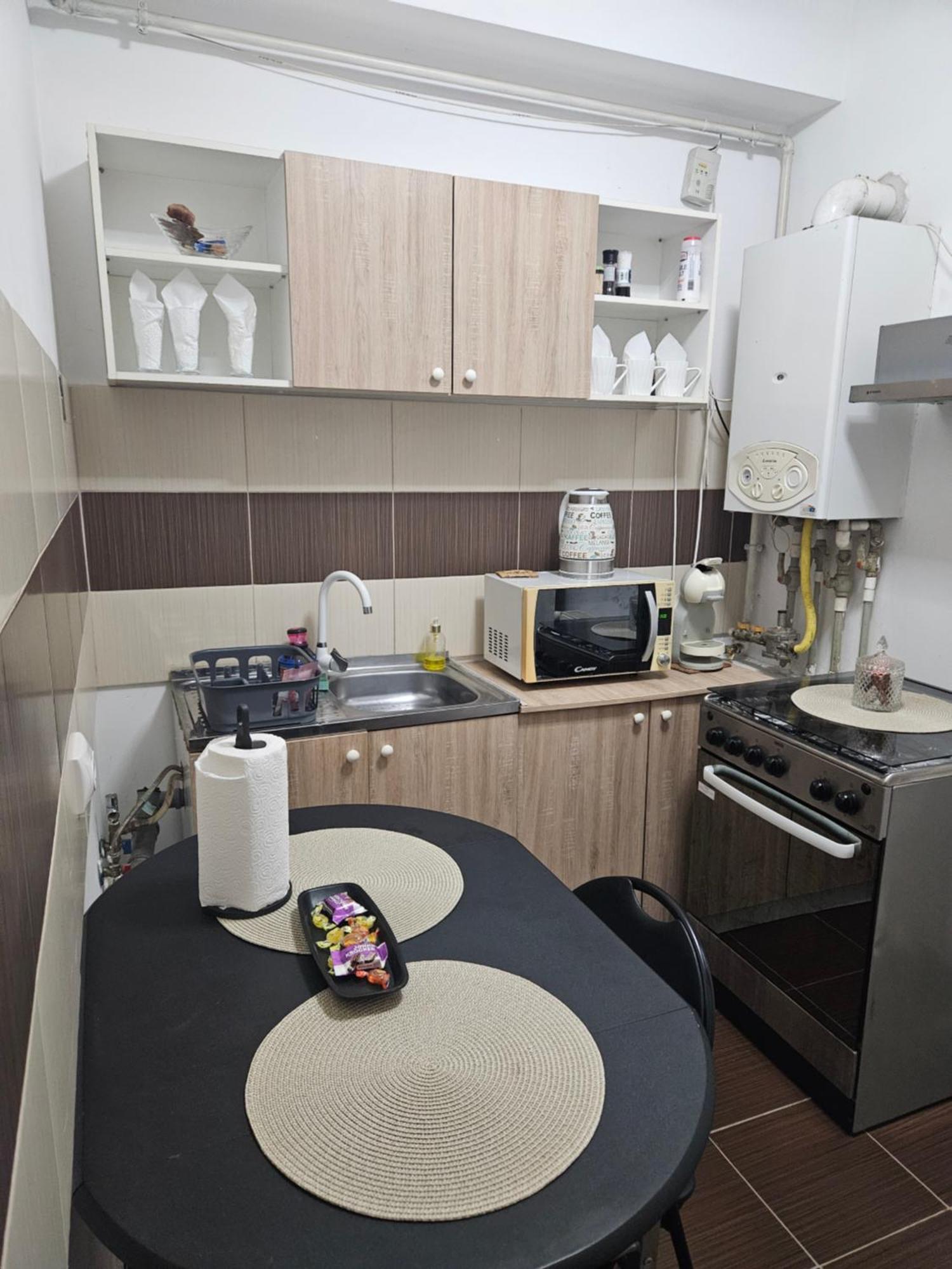 Garsoniera - 1 Minut De Metrou Dimitrie Leonida Apartment Popesti-Leordeni Екстериор снимка